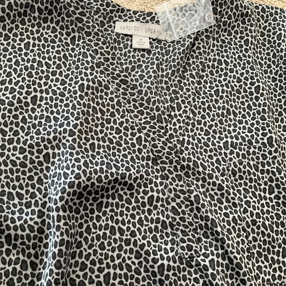 Barefoot Dreams Washed Satin - Picture 3 of 5